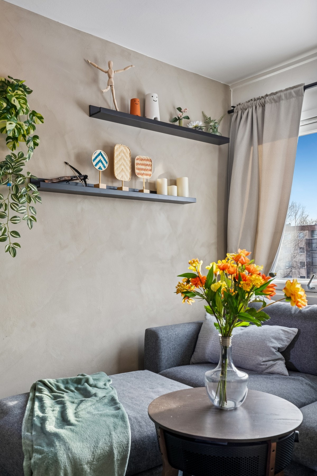 Leiligheten har en gjennomtenkt planløsning som gjør det enkelt å møblere. Galleribilde