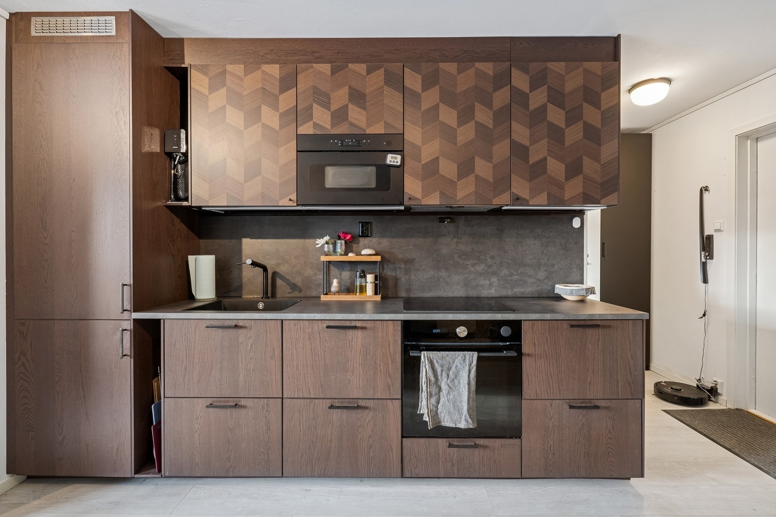 Moderne og delikat kjøkken fra 2020. Galleribilde