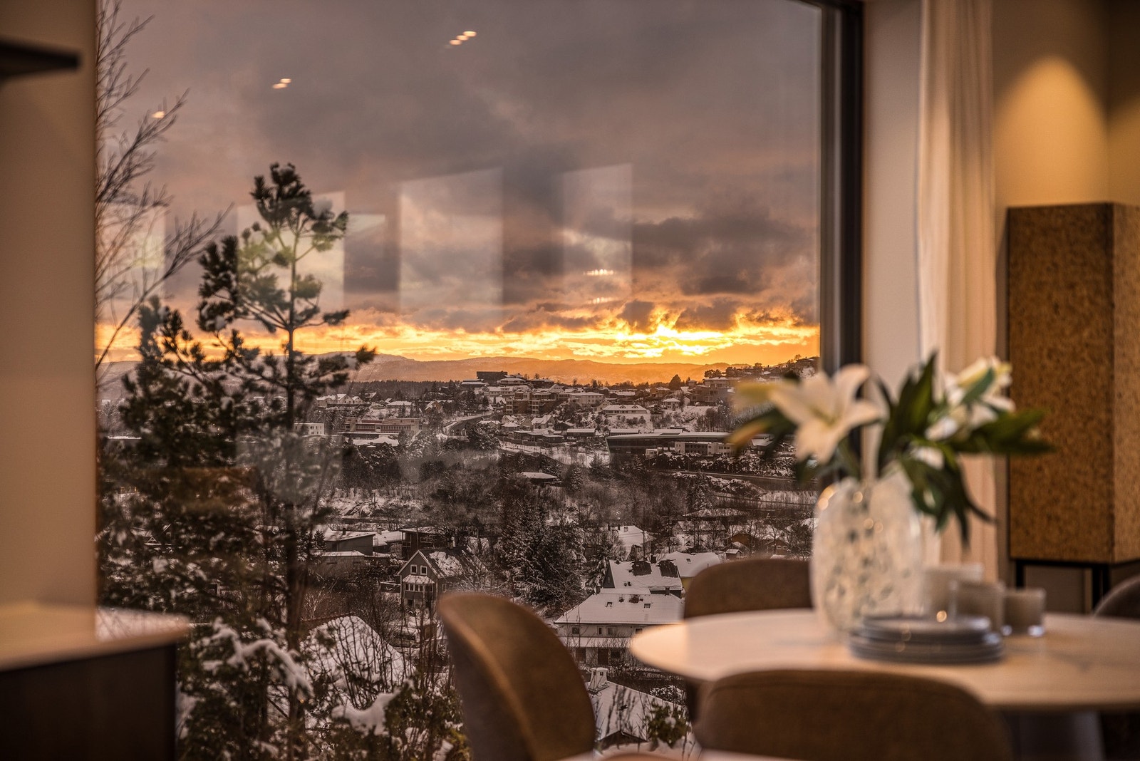 Nydelig utsikt sørover fra spiseplassen. Galleribilde