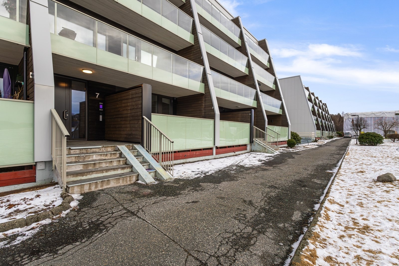 Pent opparbeidet inngangsparti. Galleribilde