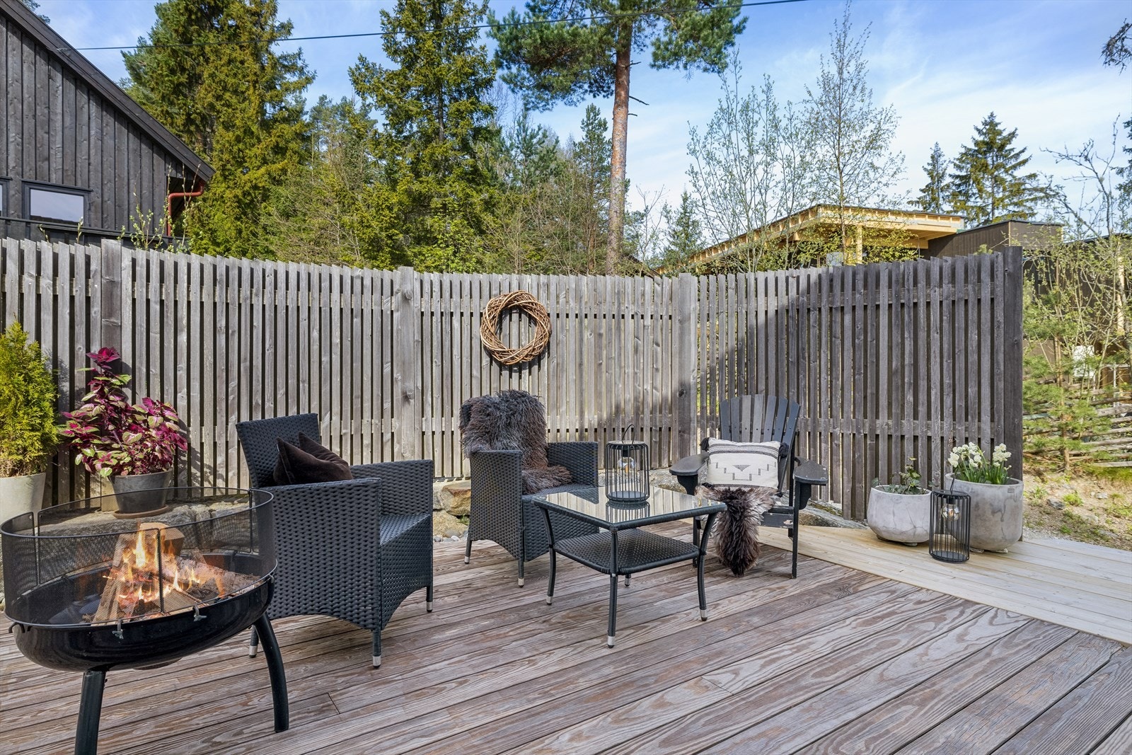 Her kan du nyte gode solforhold store deler av dagen. Galleribilde