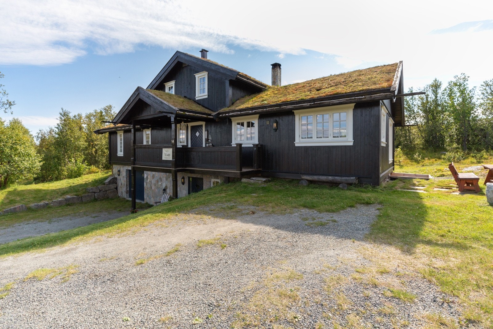 Stor og innbydende hytte med god planløsning hvor hele familien kan samles Galleribilde