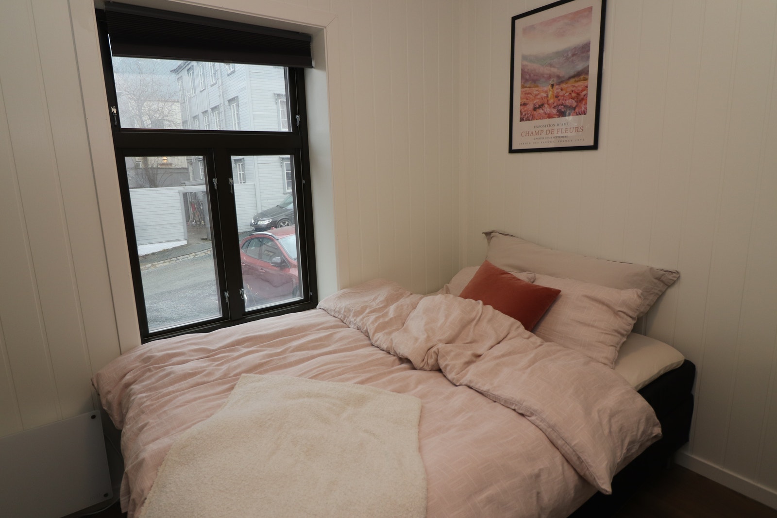 Sov 1. Alle soverom har garderobeskap. Galleribilde