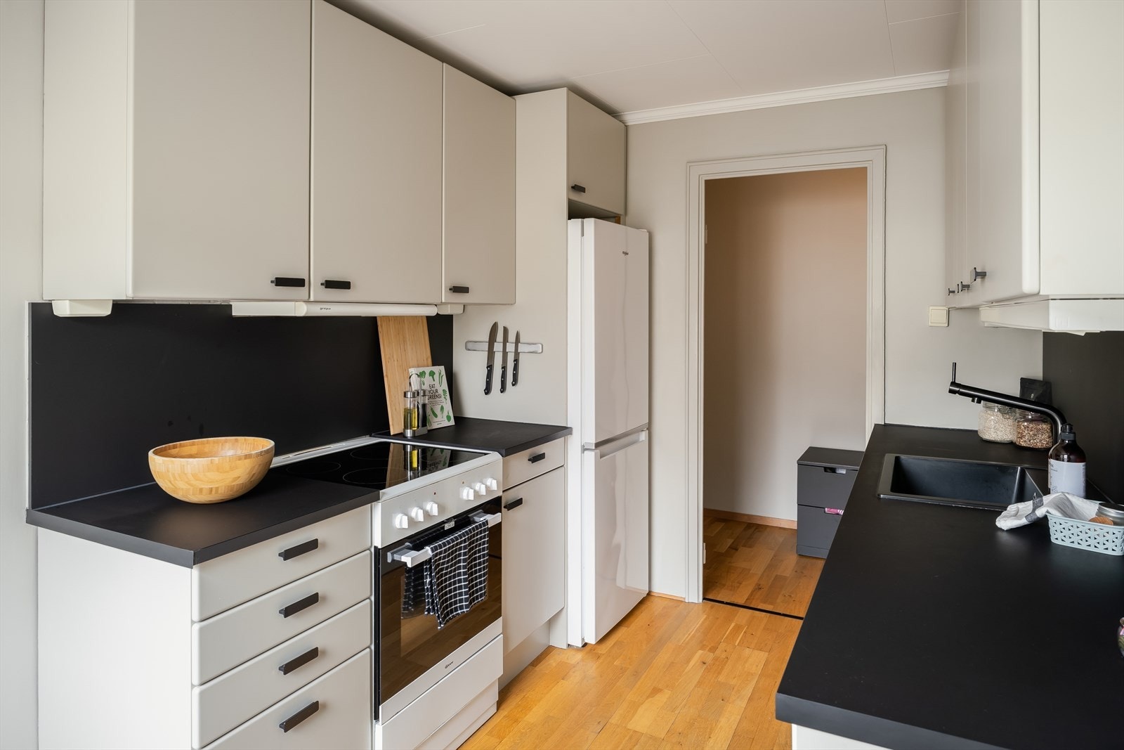 Det er etablert lekkasjevakt på kjøkkenet. Galleribilde