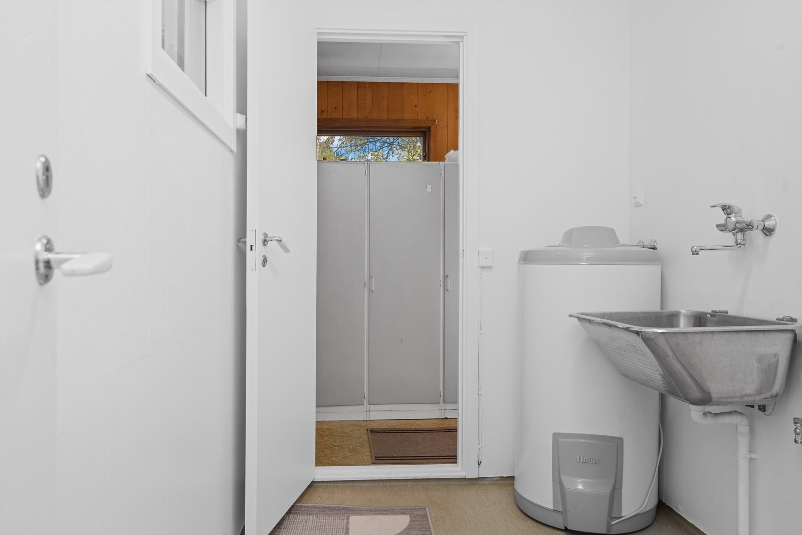 Vaskerom Galleribilde