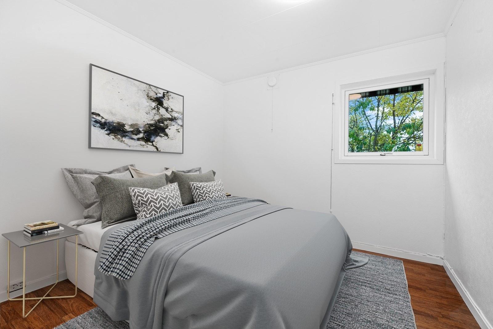 Soverom 1 med digital møblering Galleribilde