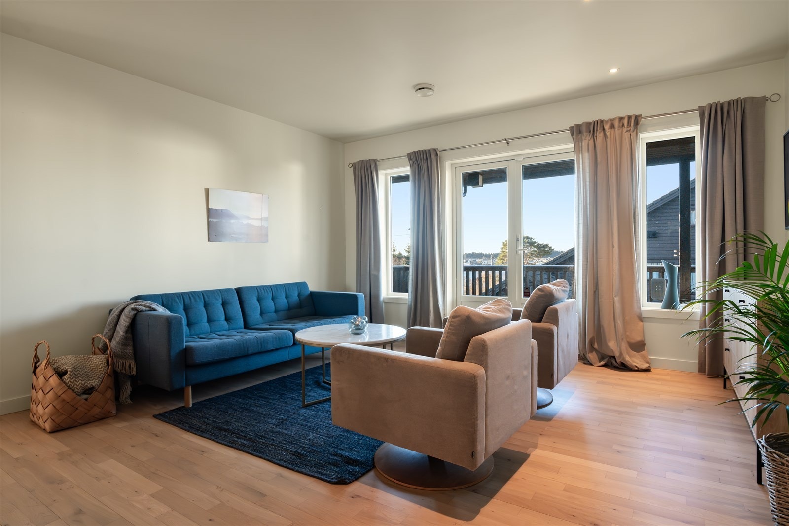 Tv stue m/utgang til veranda (8 kvm) Galleribilde