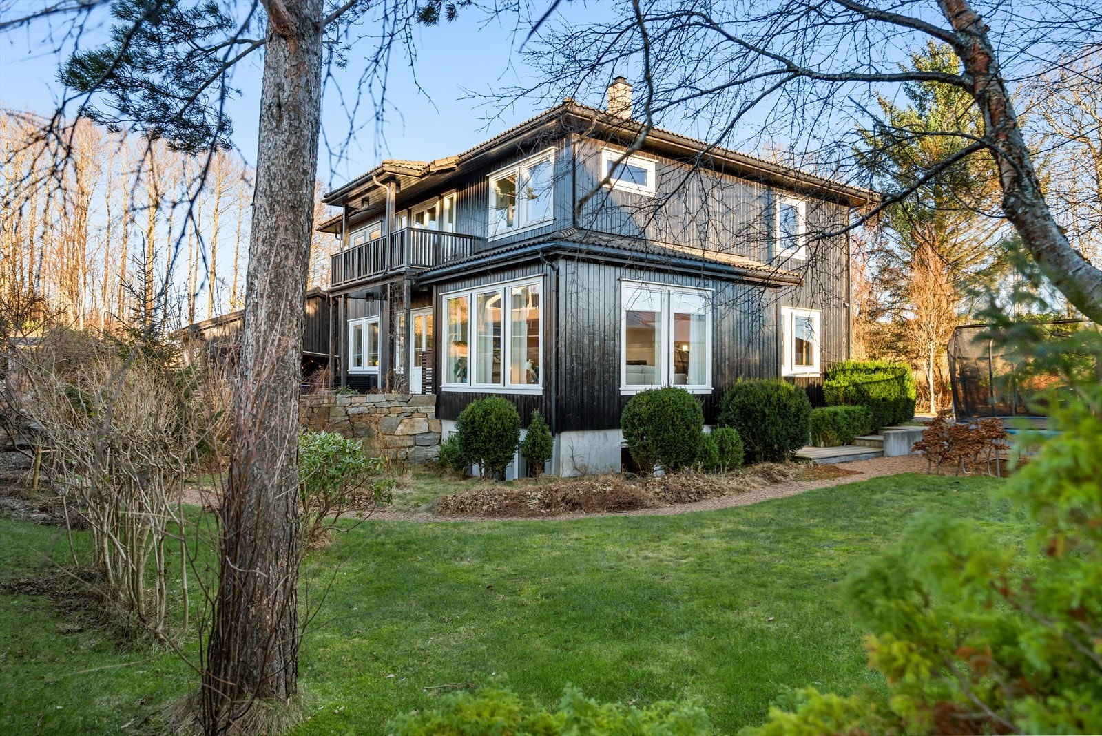 Nordvik Bolig v/ Beate Helgeland har gleden av å presentere Torvastadgata 19. Foto: Mari Staveland Galleribilde