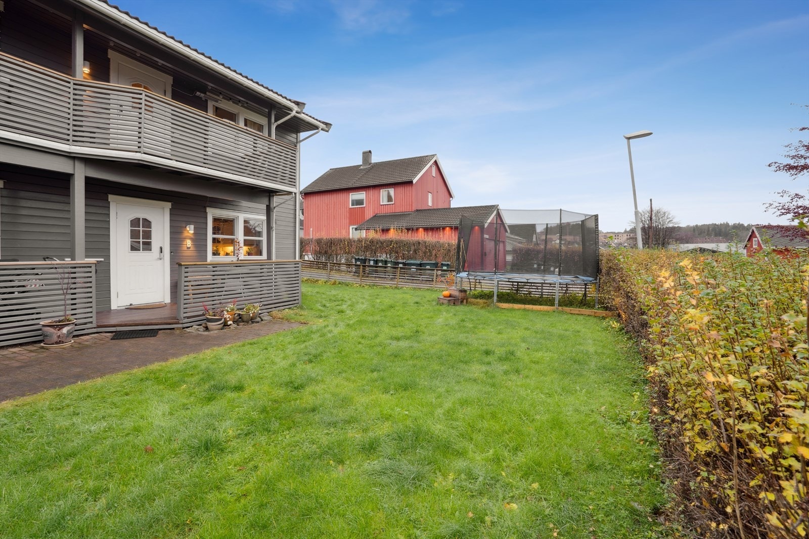 Den store plenen gir rikelig med plass til lek og aktiviteter. Galleribilde