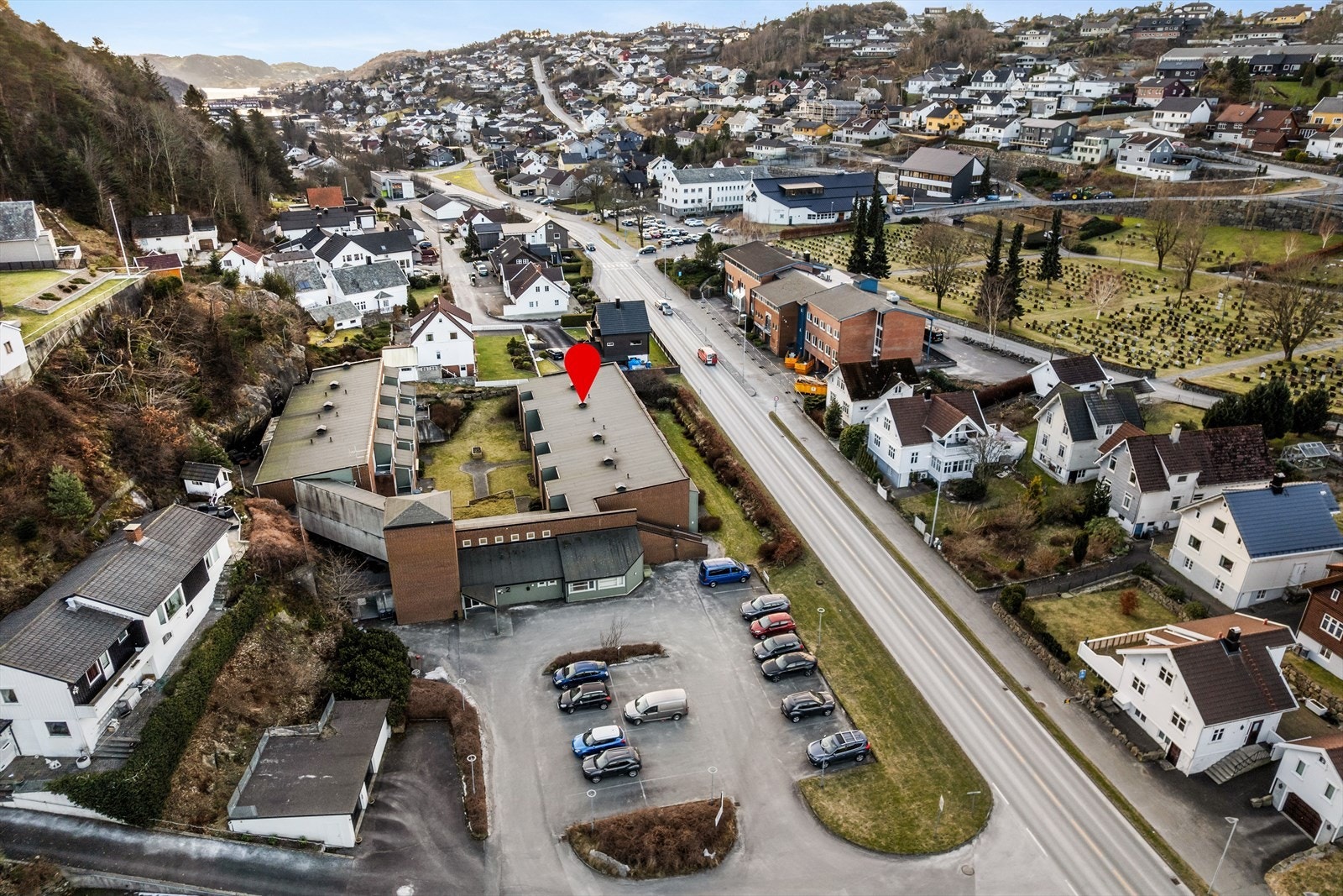 Borettslaget har utvendig parkeringsplass rett i nærheten. Galleribilde