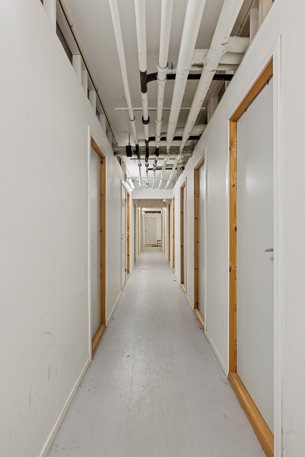 Fra parkeringskjeller er det også adkomst til medfølgende bod på 7m2. Galleribilde