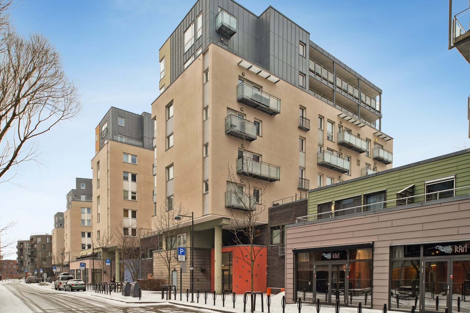 Fasade mot ingang Galleribilde