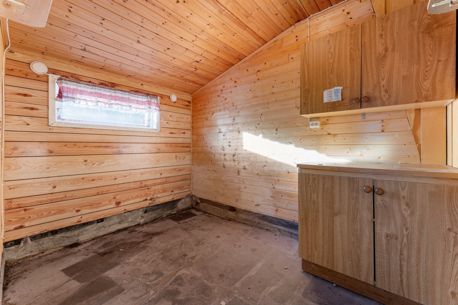 I tilknytning til entreen er det også en bod på ca 7 kvm Galleribilde