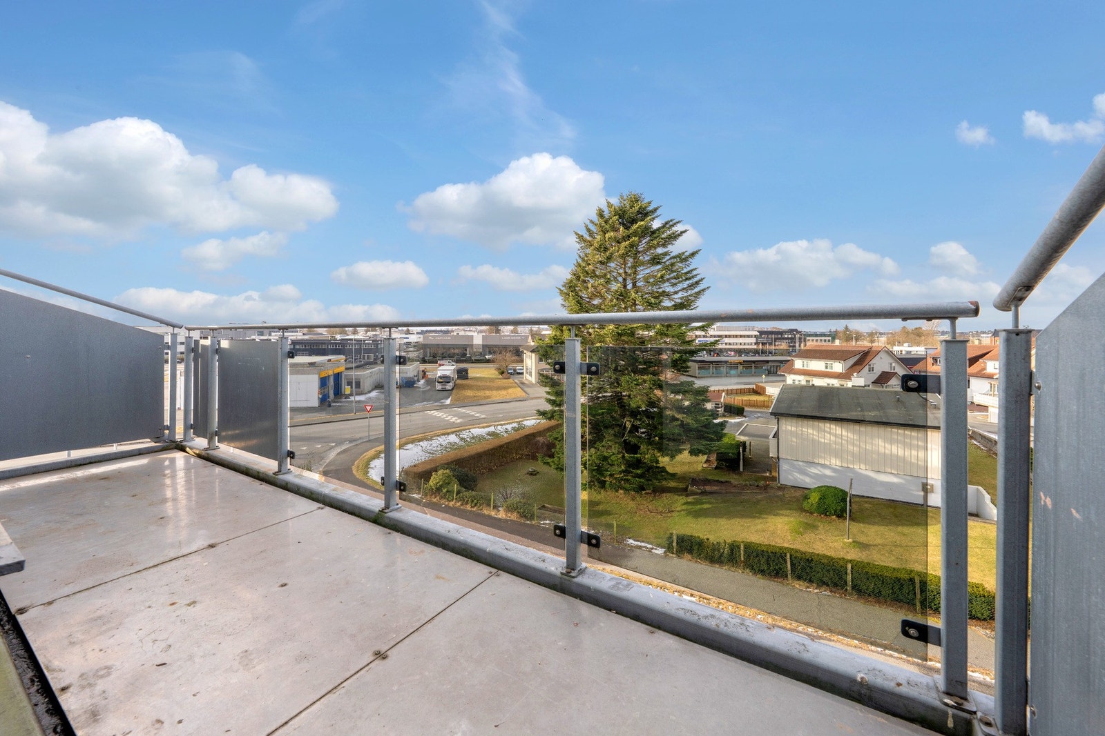 Balkong på 6 kvm. Galleribilde