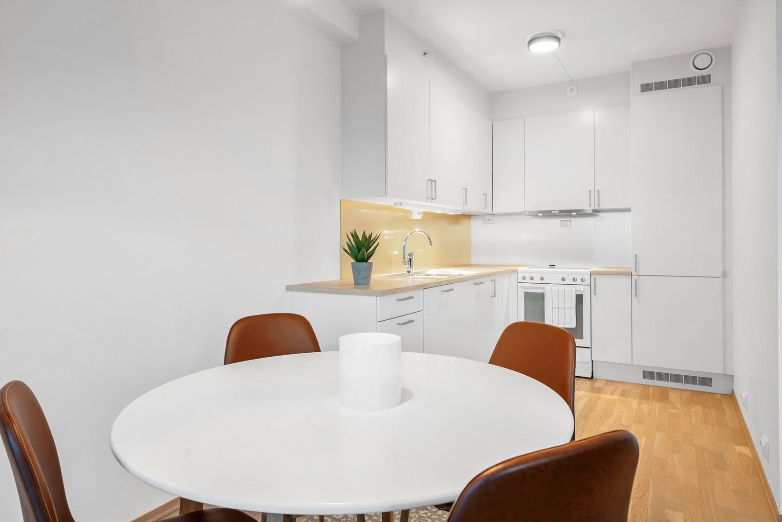 Her kan du slå deg ned med et godt måltid. Galleribilde