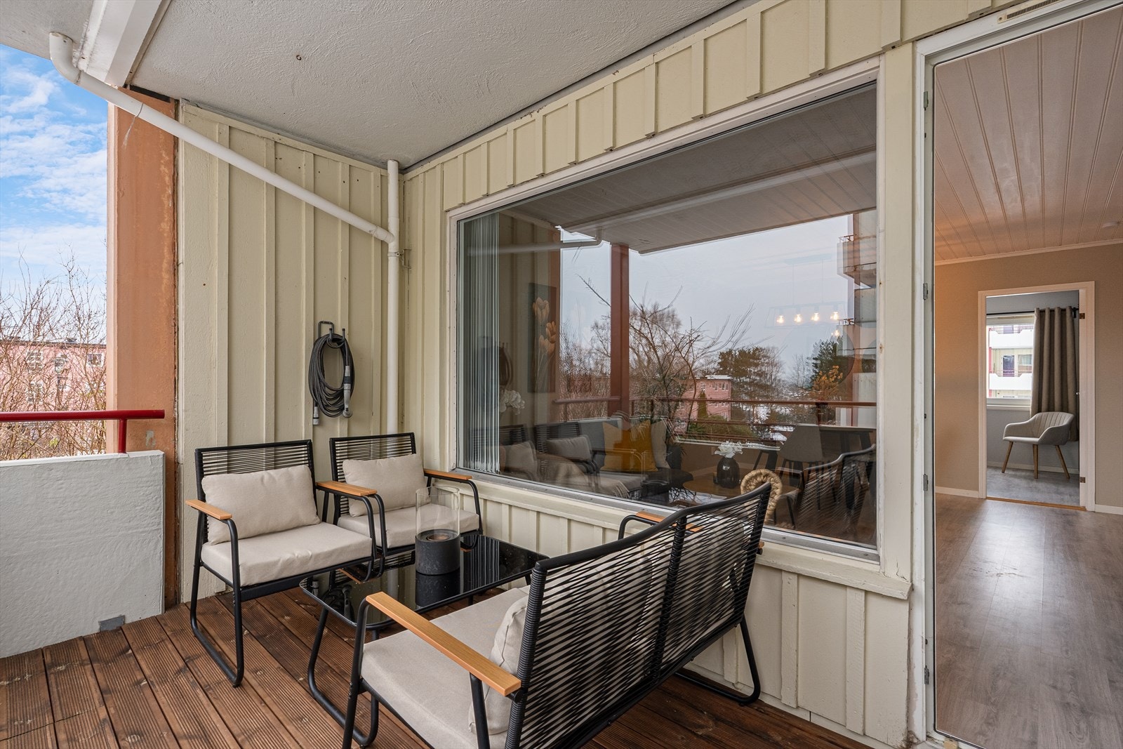 God plass til utendørs møblering med sittegruppe og grill! Galleribilde