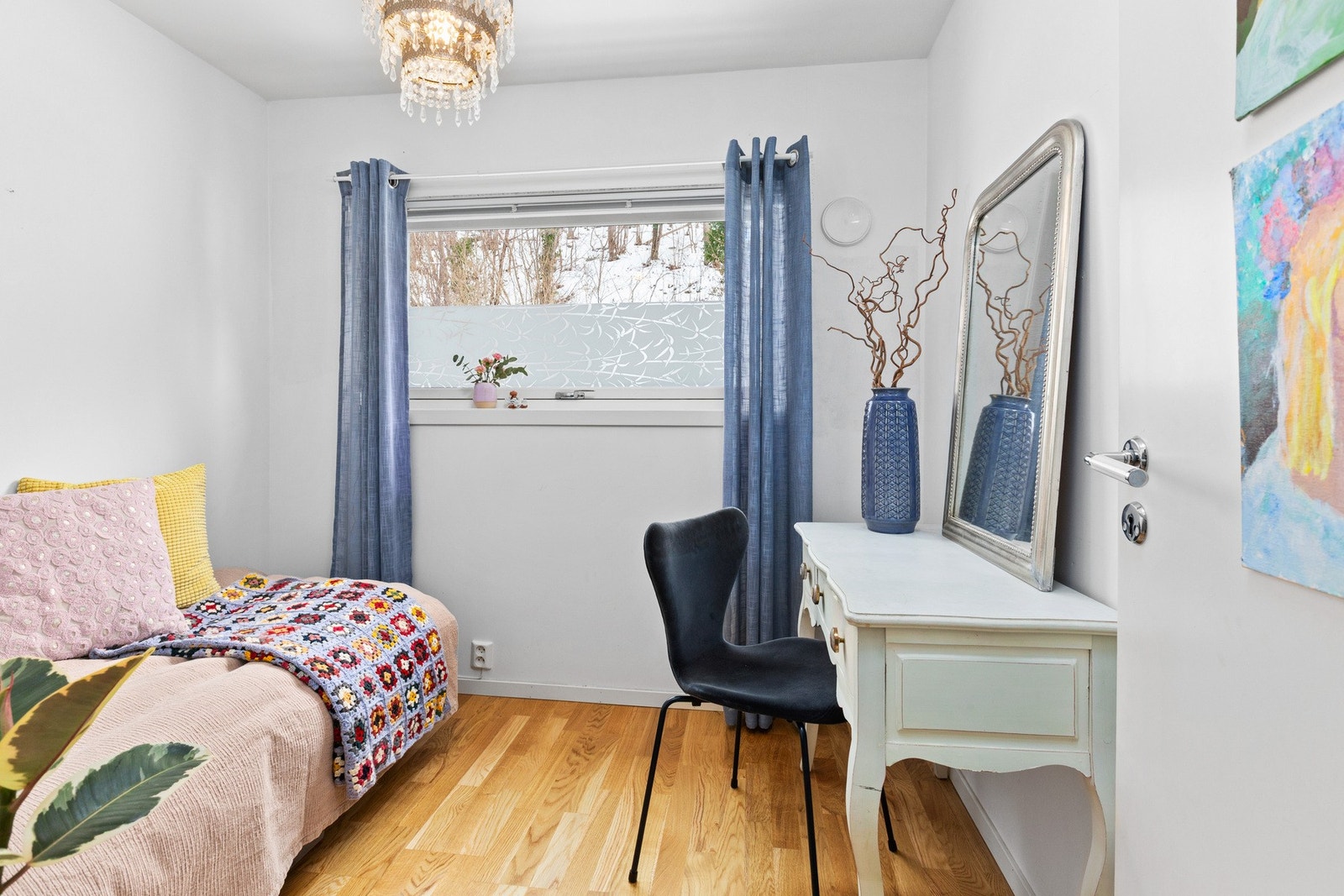 Rommene fremstår lyse og trivelige. Galleribilde