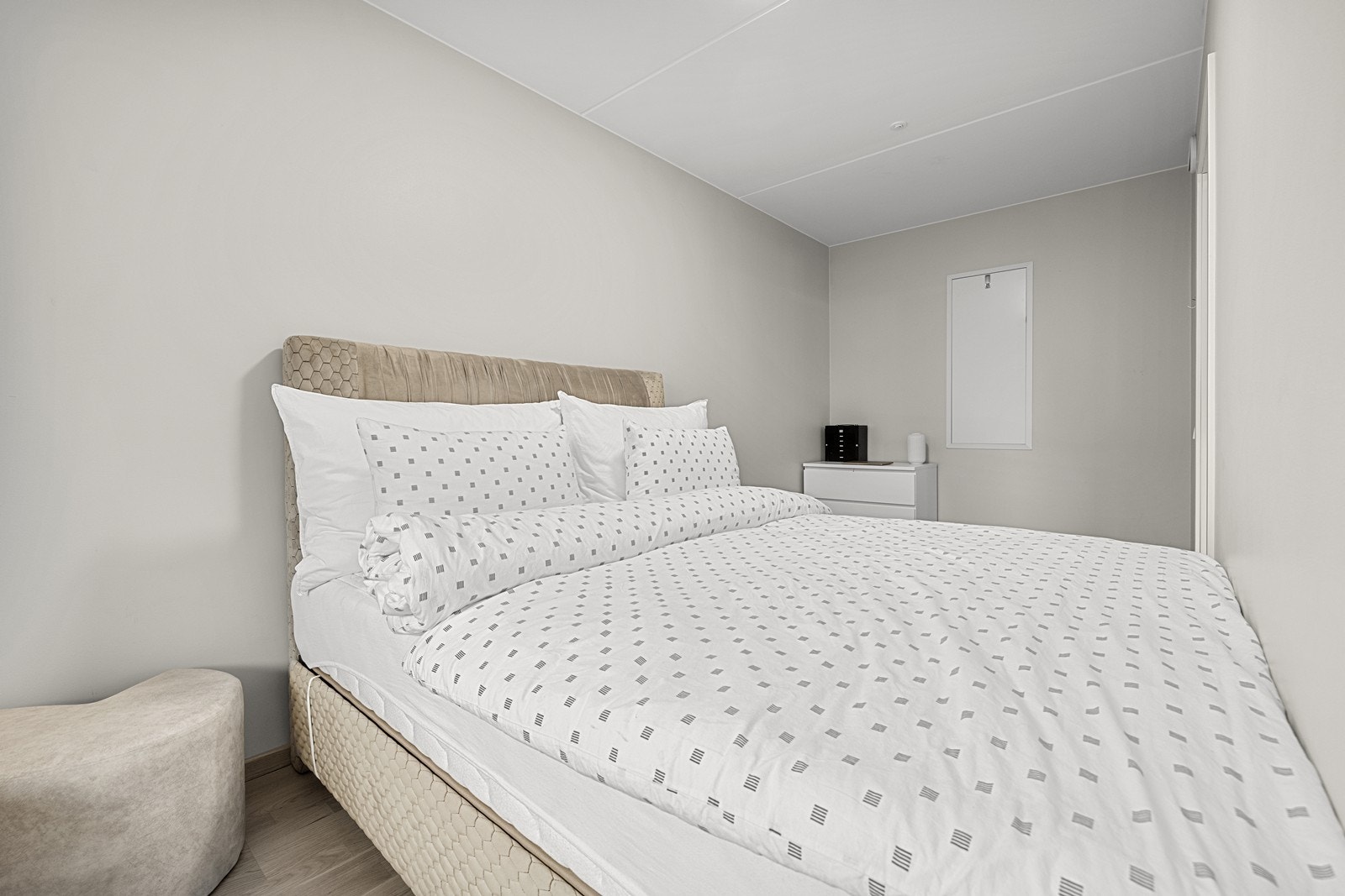 Leiligheten har fire soverom av god størrelse, alle med parkettgulv. Galleribilde