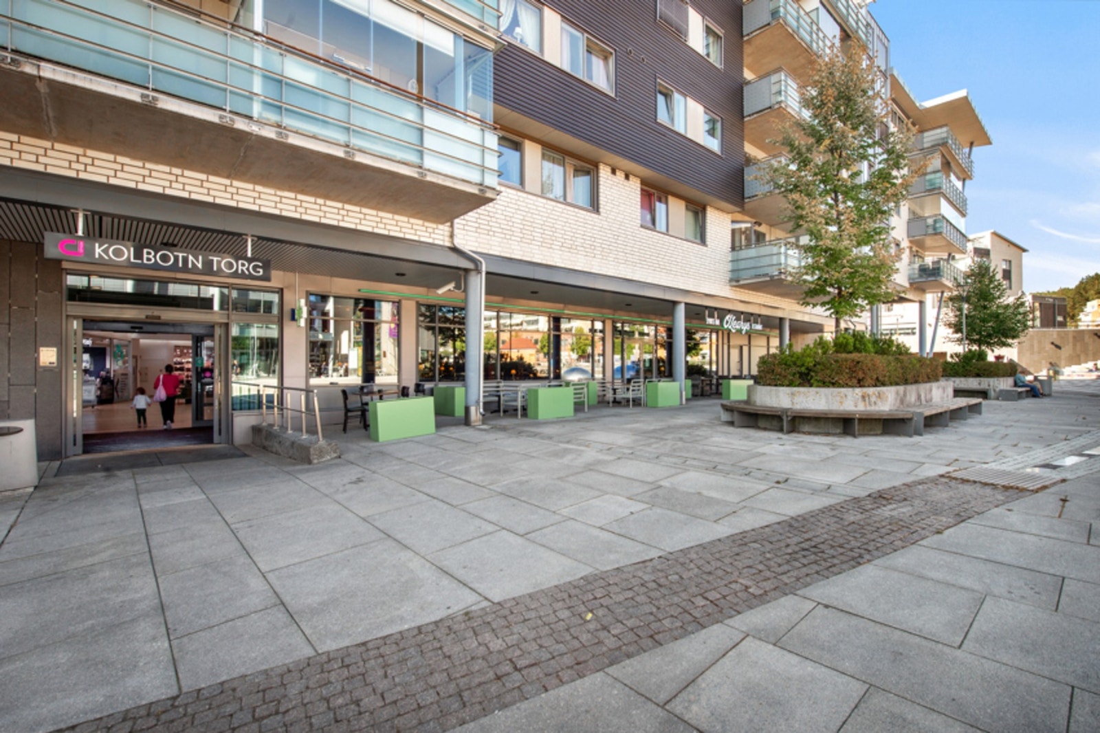 Kolbotn Torg har et godt servicetilbud Galleribilde