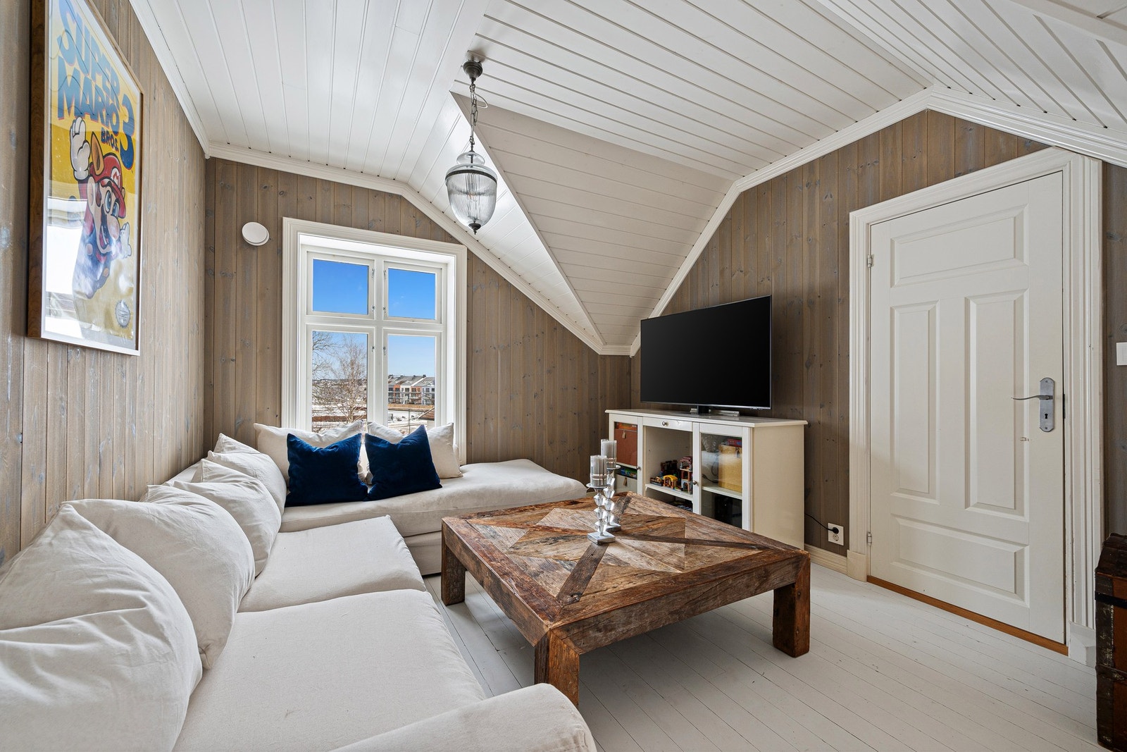 Praktisk som tv-stue, ekstra oppholdsrom, kontor eller hva du måtte trenge Galleribilde