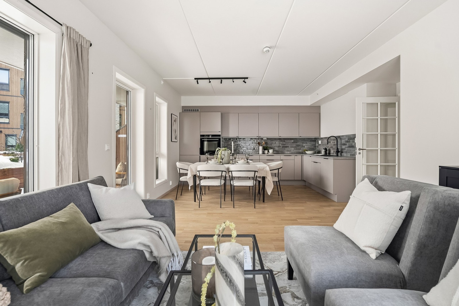 Velkommen til visning i Skjettenveien 42E - Ta kontakt med Lars Espen Storebø på tlf. 99161972 for avtale om privatvisning. Galleribilde