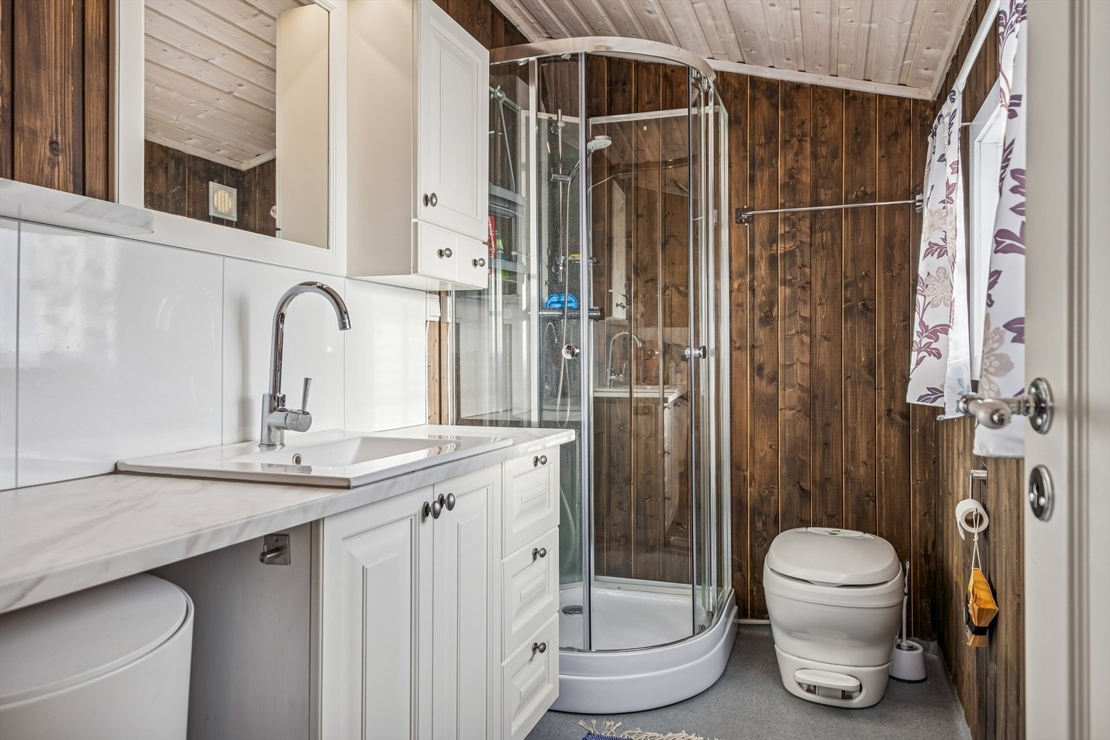 Det ble etablert nytt bad i hytta i 2021 Galleribilde