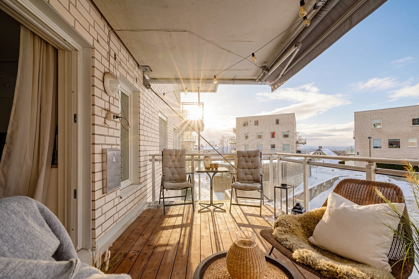 Her får du gleden av en vestvendt, solrik balkong på 12 kvm med gode solforhold. Galleribilde