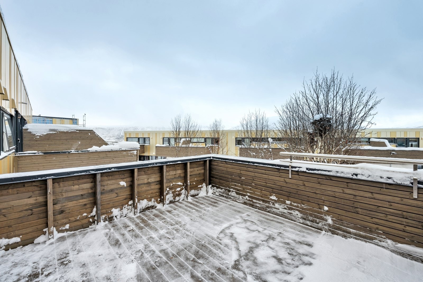 Stor solrik balkong. Galleribilde