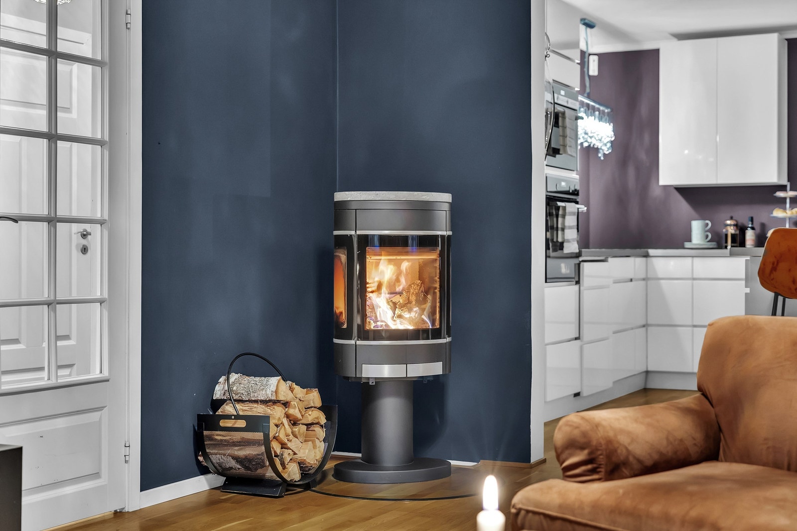 Peisovnen varmer ekstra godt på kalde vinterdager Galleribilde