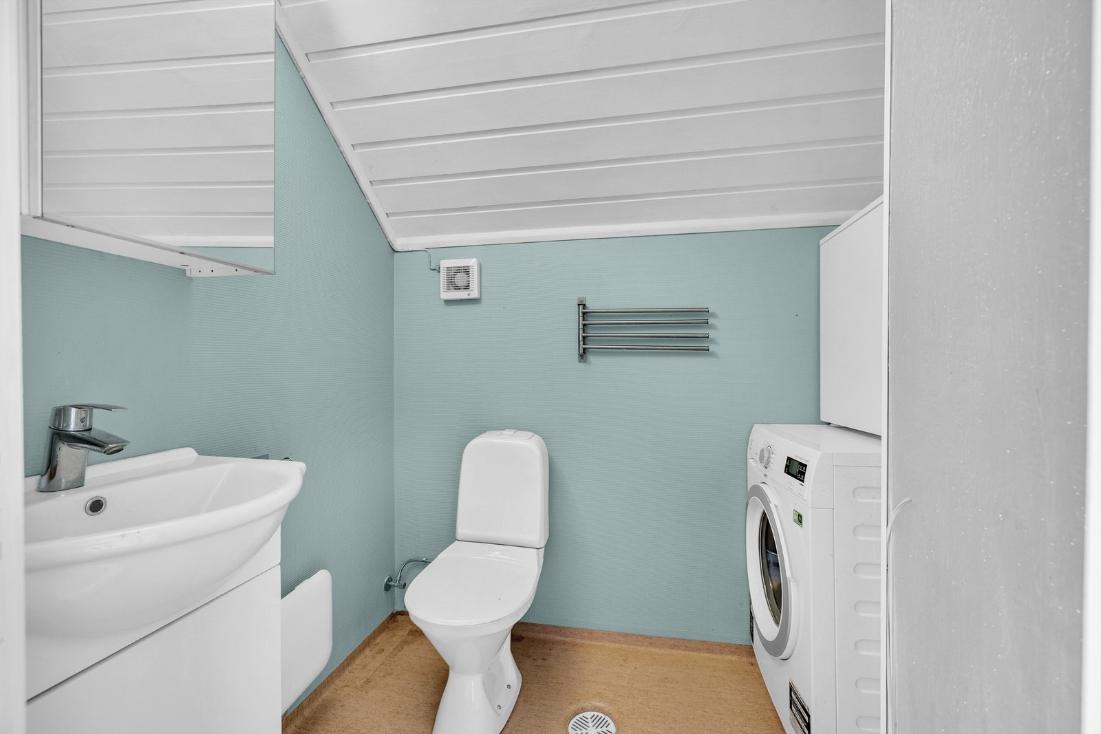 Innredet loftsetasje - det finnes ingen dokumentasjon på lovlighet av innredning Galleribilde