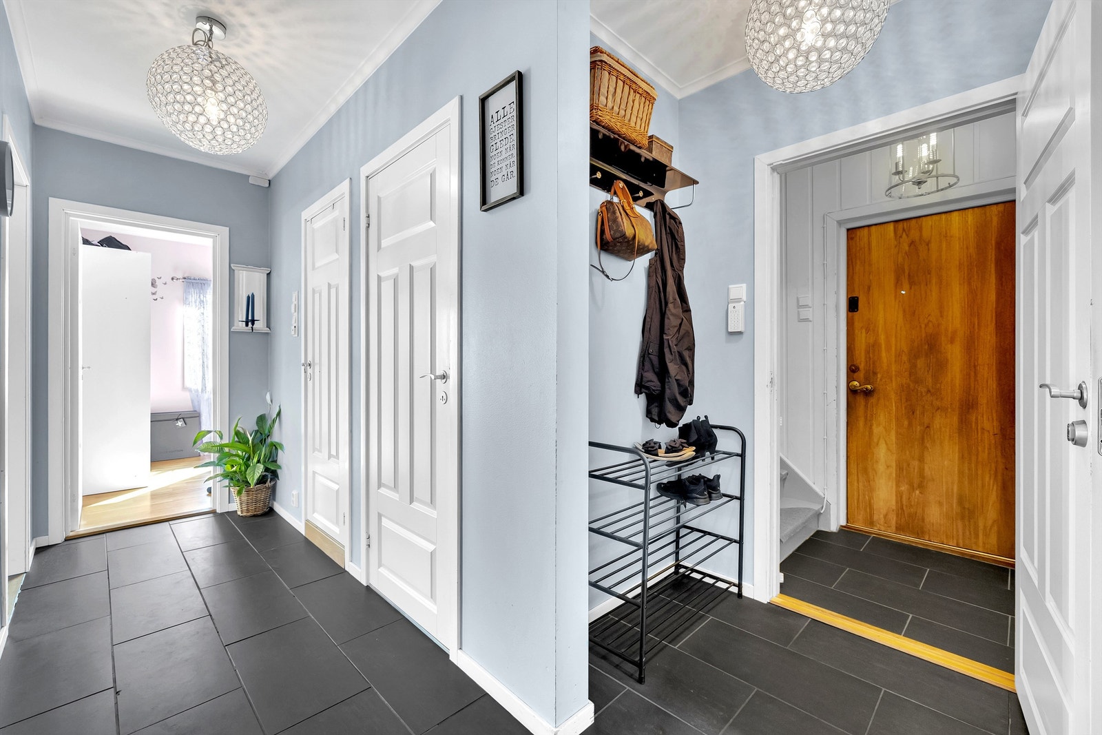 Flislagt entrè med varmekabler Galleribilde