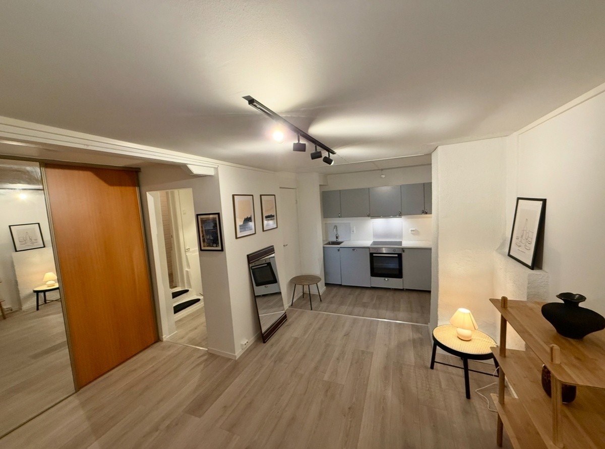 Mot kjøkken/sov, fra stue Galleribilde