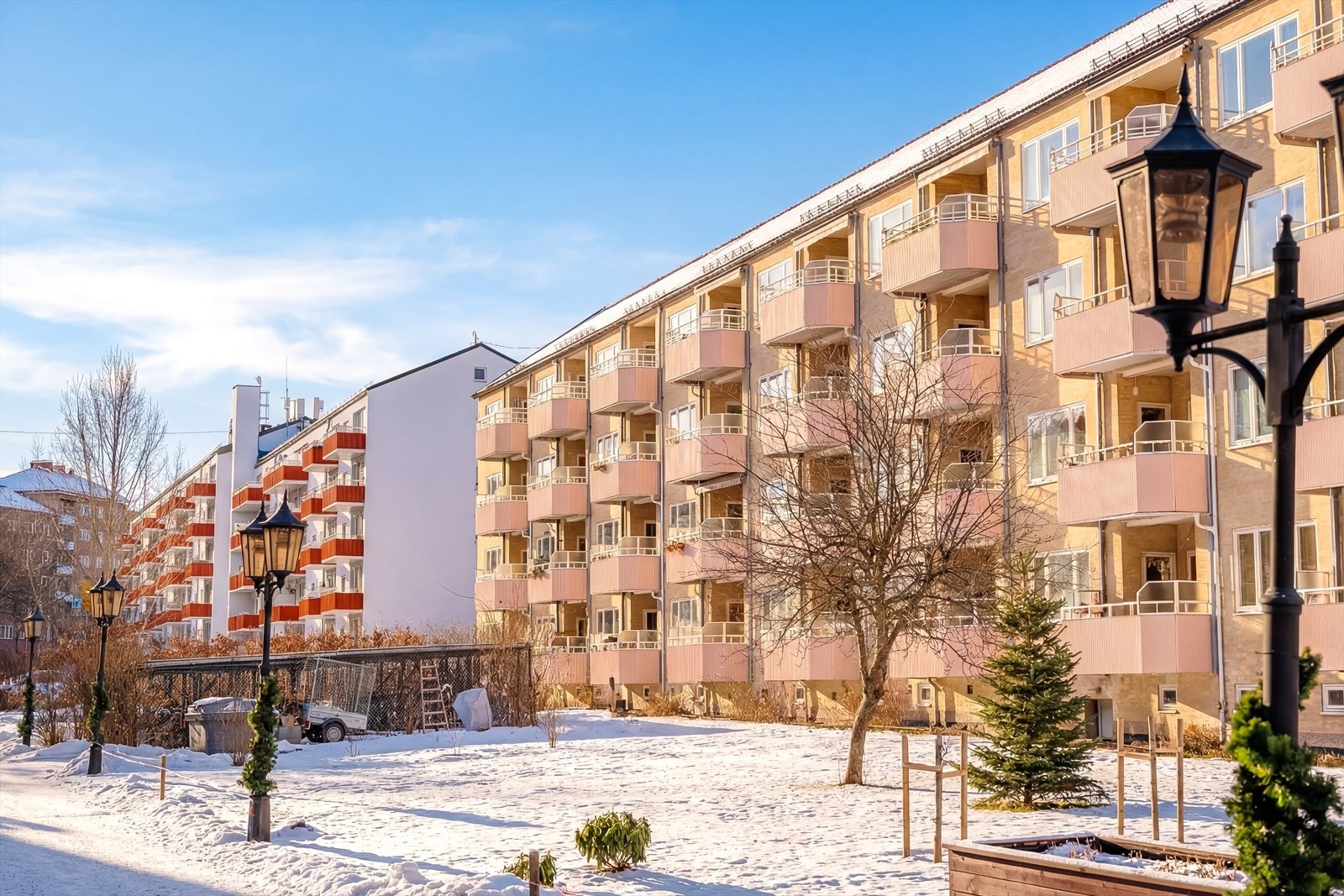 Fasaden og balkongene ble rehabilitert i 2025 Galleribilde