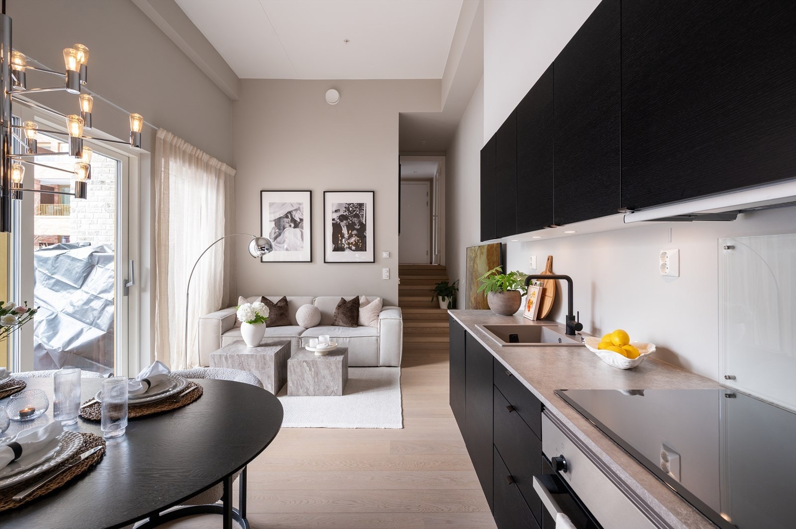 Her får du en pen og moderne 2-roms leilighet med attraktiv beliggenhet på populære Løren Galleribilde