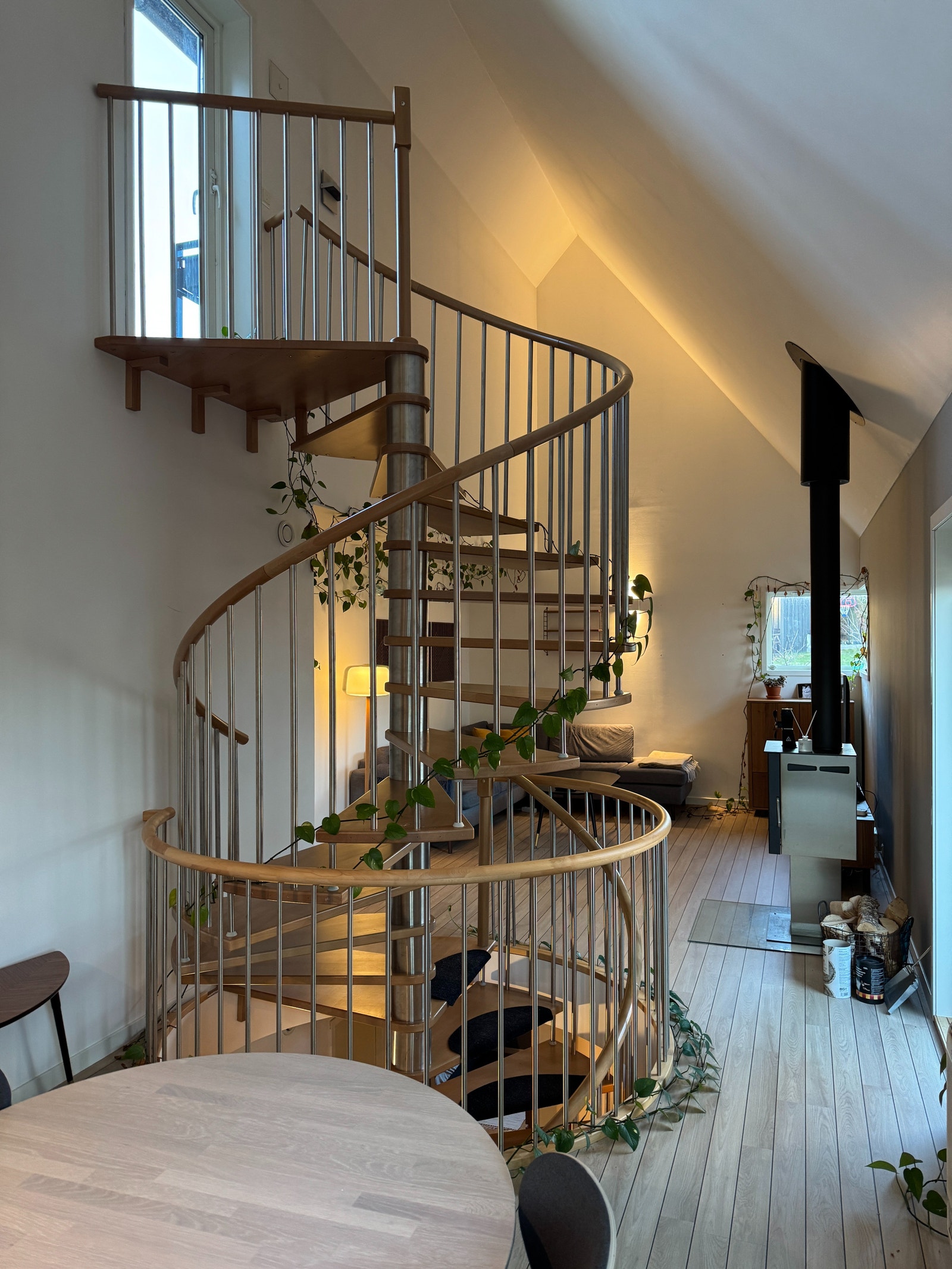 Annen vinkel av stuen Galleribilde