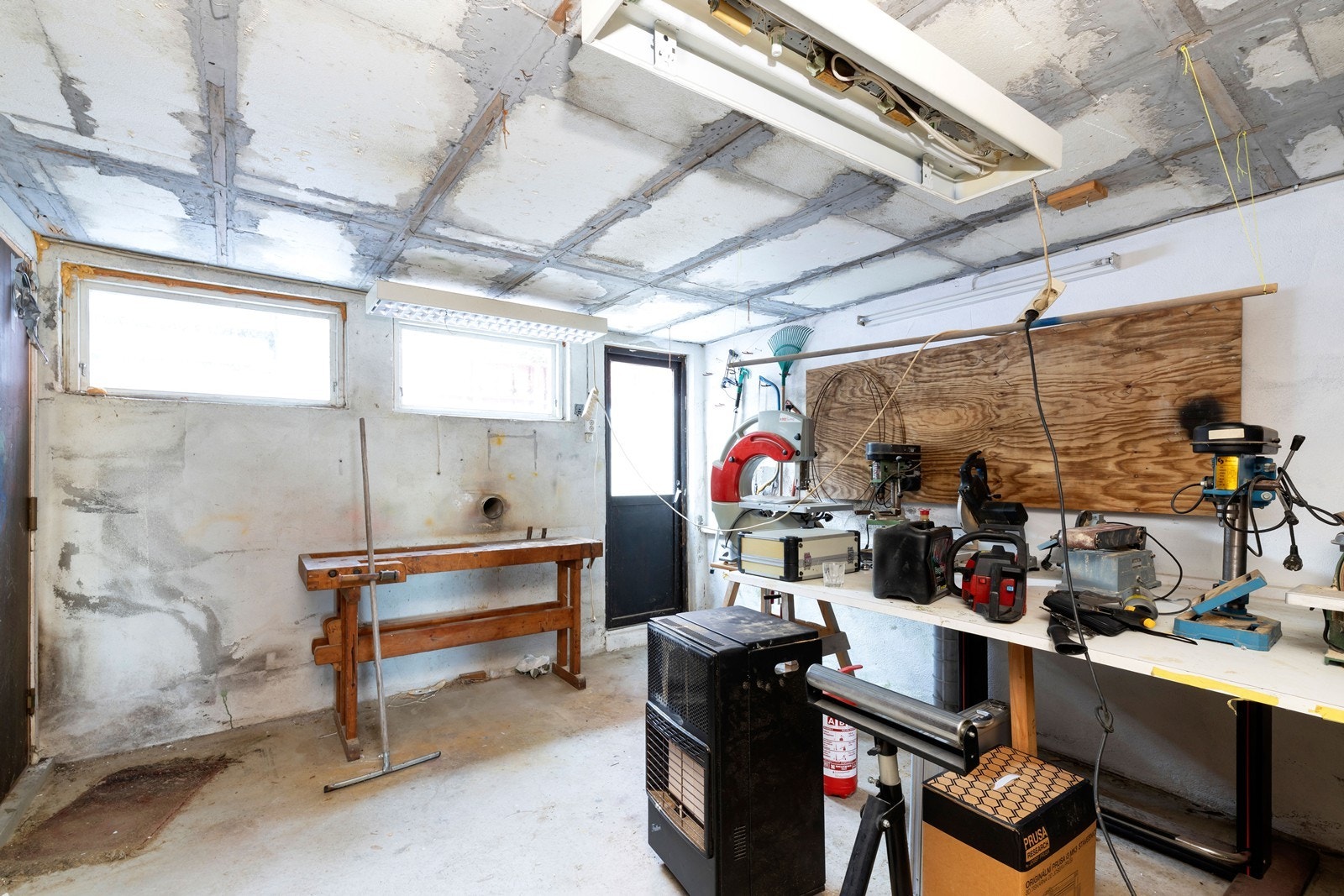 Bakre del av garasje har også vært brukt som verksted. Galleribilde