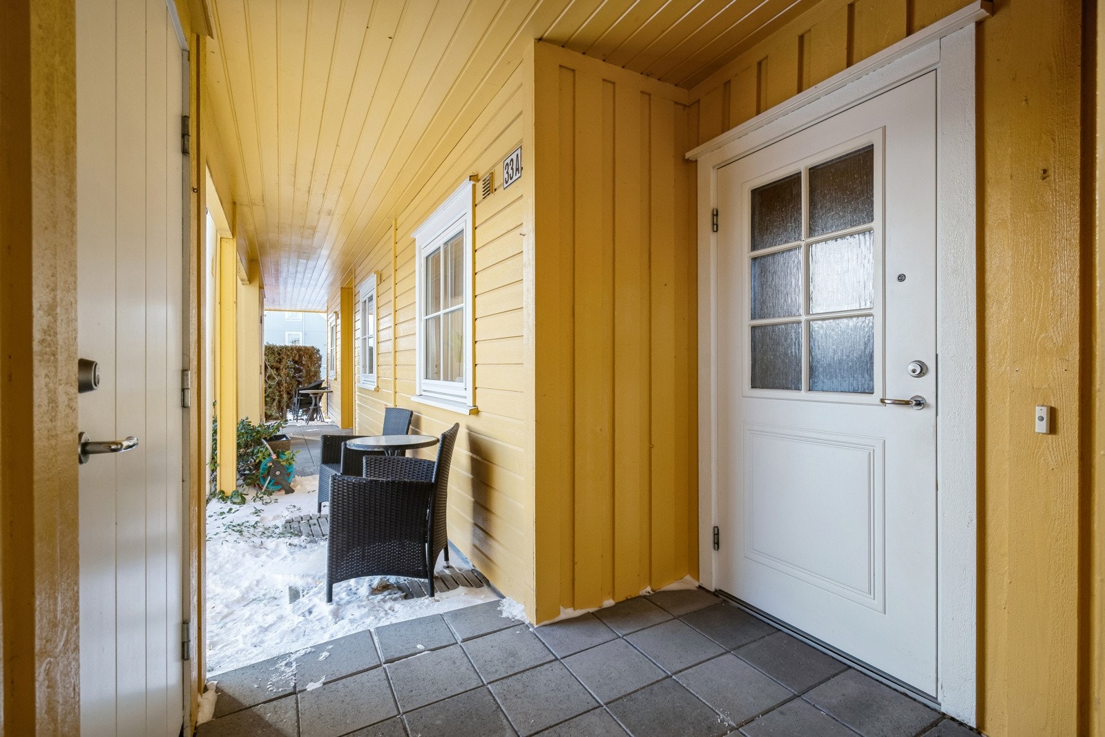 Velkommen inn! Utenfor er det en praktisk bod Galleribilde