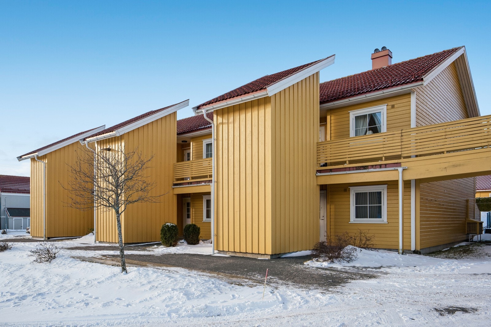 Fasade sett fra inngangssiden. Trappefri adkomst Galleribilde