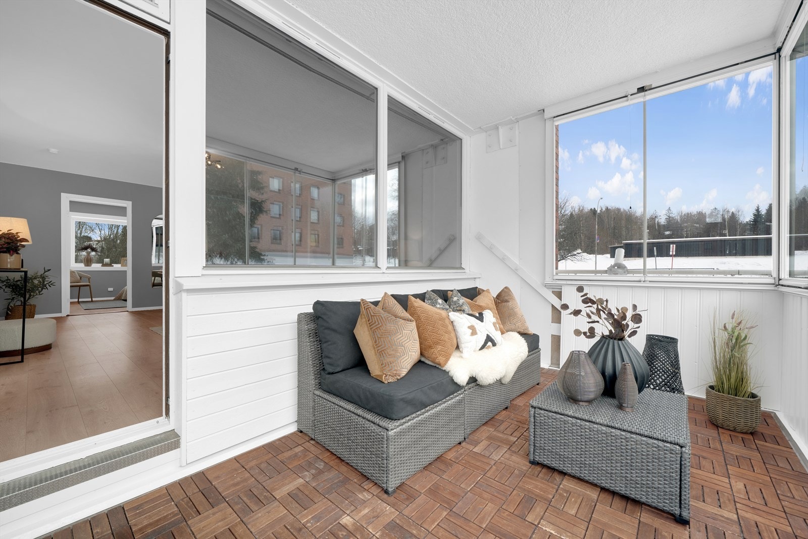 Innglasset balkong på 10kvm Galleribilde