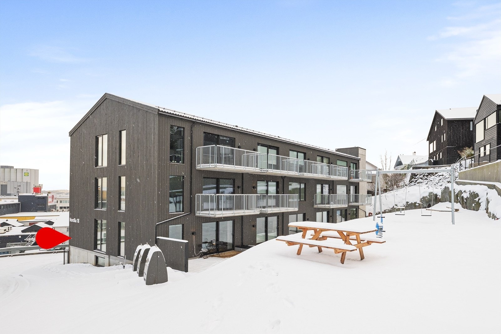 EiendomsMegler 1 v/ Thomas Fanebust presenterer Nordlia 18E. Foto: Svein Ove Andersen Galleribilde