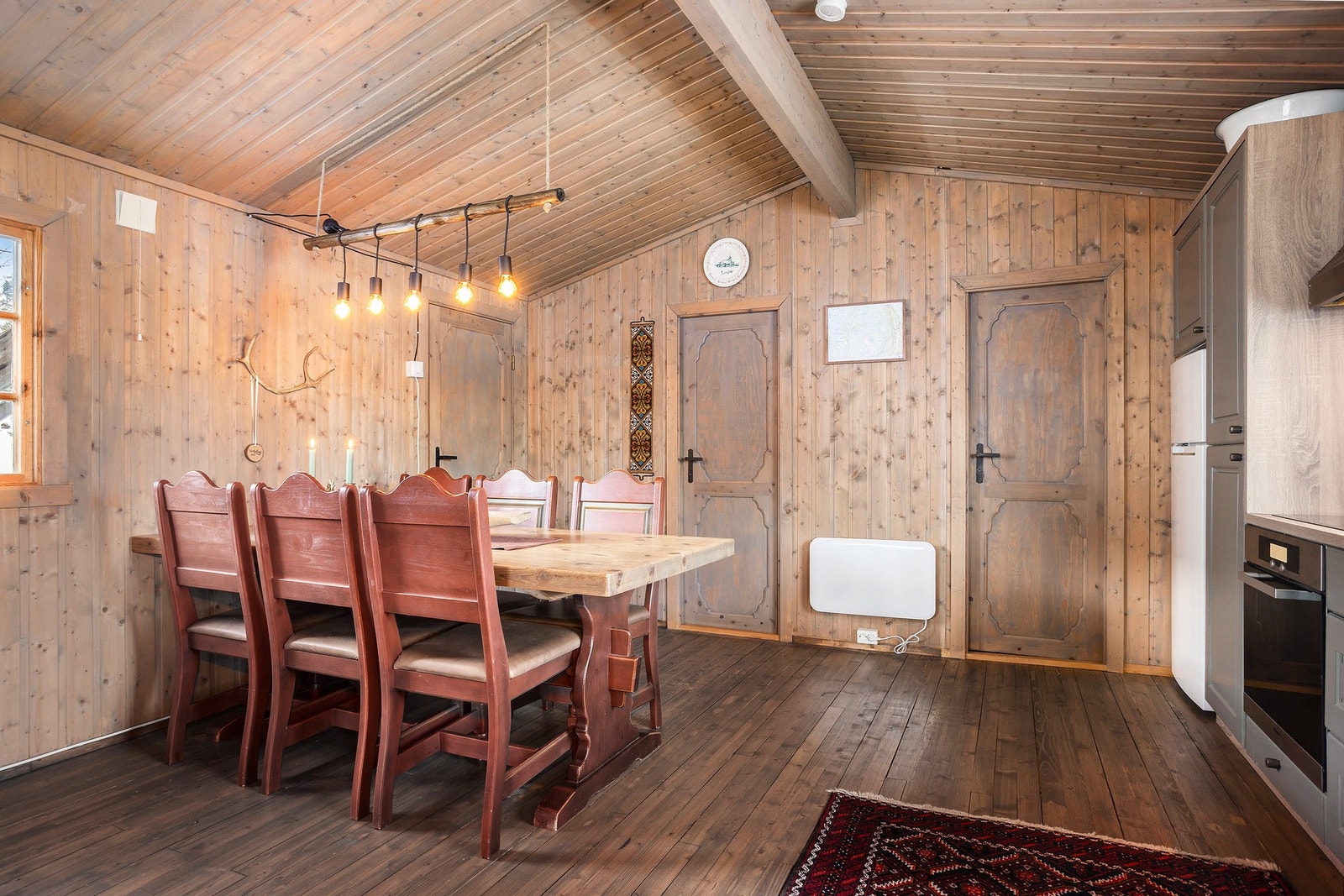 Passende plass til spisebord Galleribilde