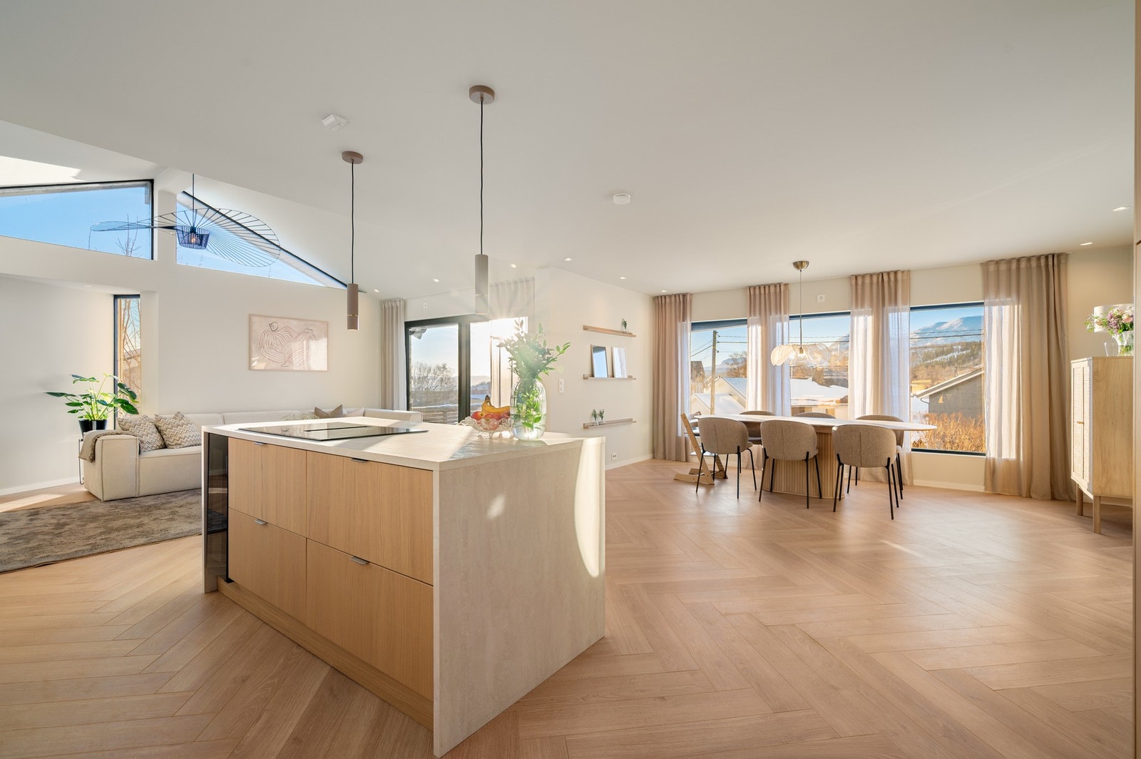 Integrert vinkjøler setter prikken over i-en for det moderne hjem Galleribilde