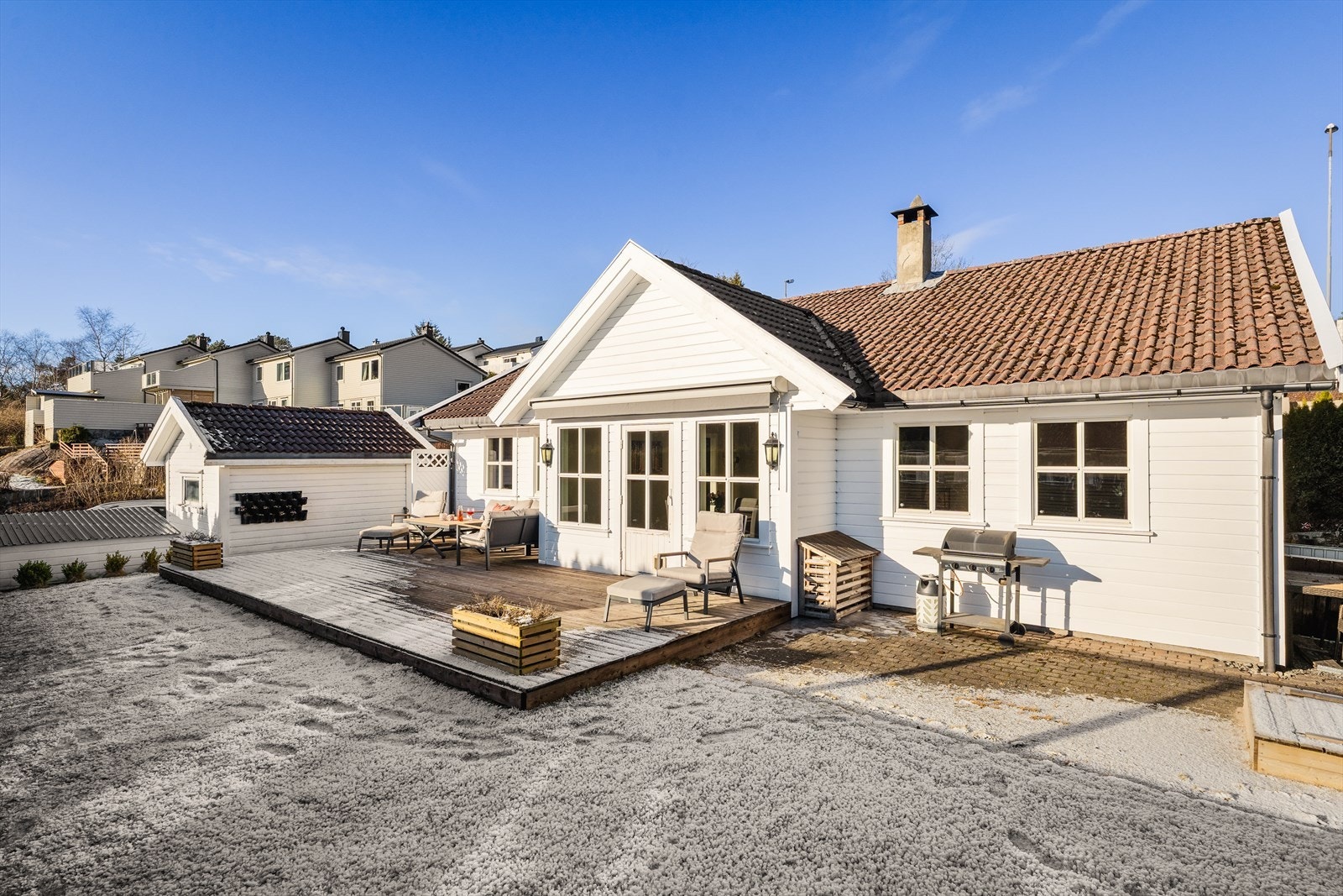 Aktiv Eiendomsmegling v/ Mathias Helland Bøstrand har gleden av å presentere Marineveien 3. Galleribilde