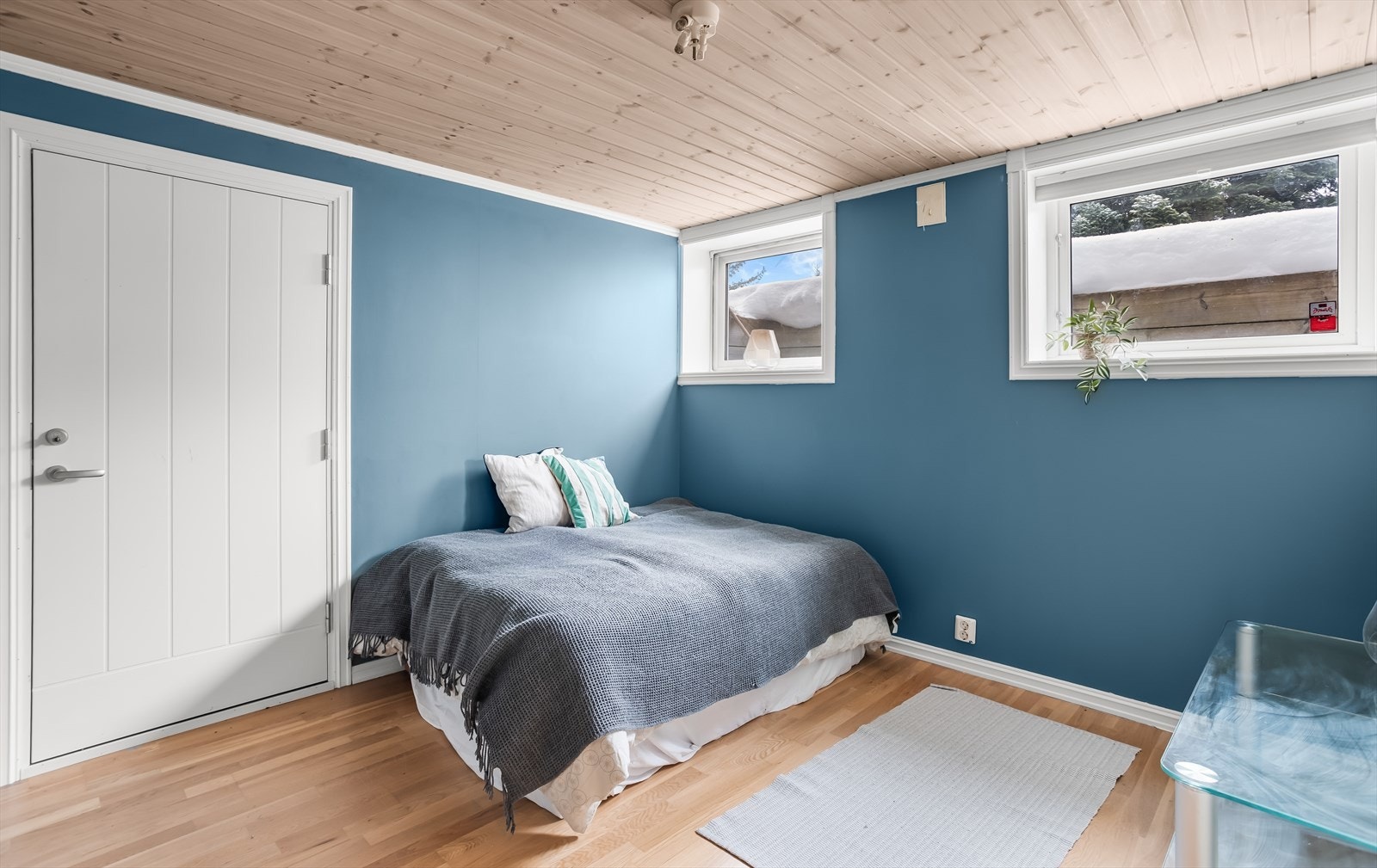 Soverommet i kjelleren er lunt og tilbaketrukket. Galleribilde