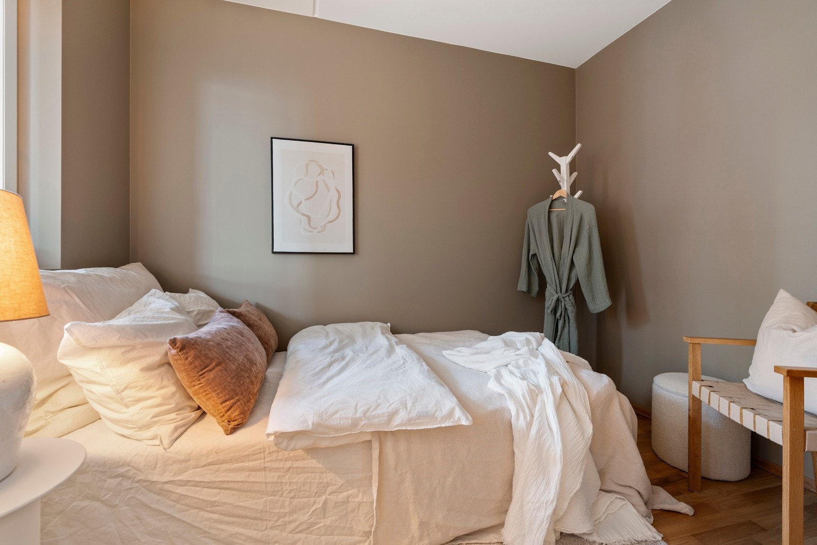 Pent soverom som nylig er oppmalt. Galleribilde