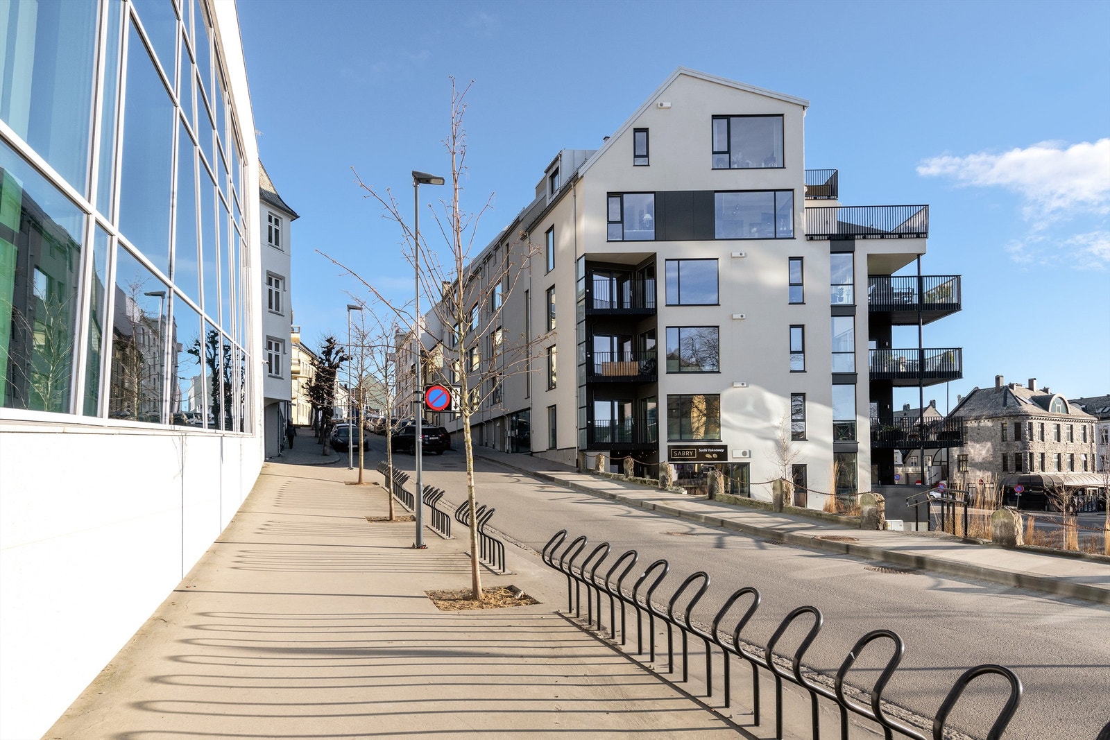 Fasade mot vest Galleribilde