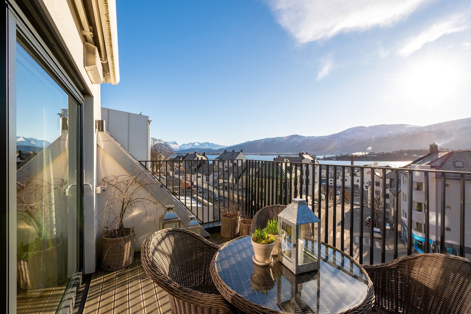 Solrik terrasse på 11 m2 Galleribilde