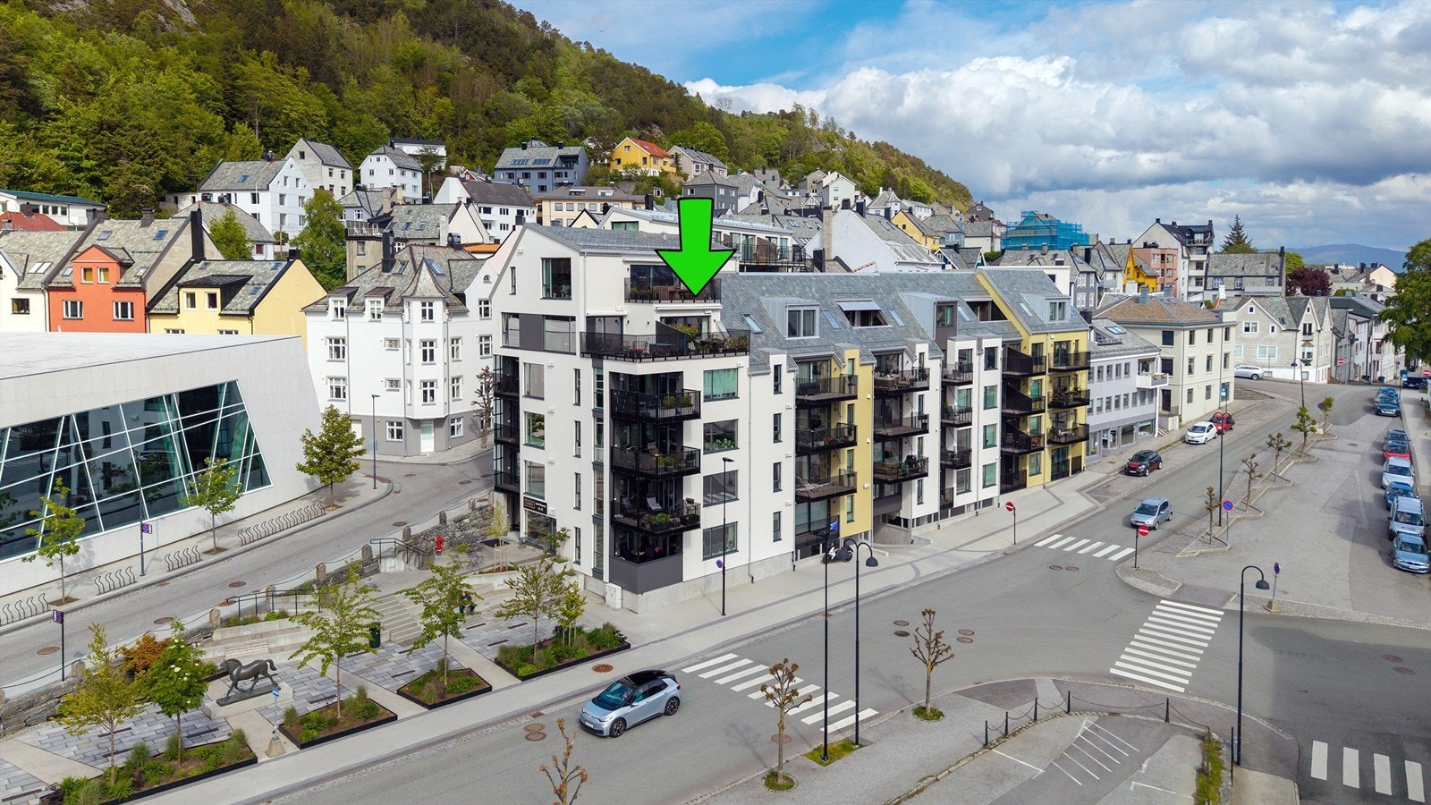 Velkommen til Parkgata 22 presentert av Krogsveen v/Eiendomsmegler/Partner Marit Stuen Aursnes Galleribilde