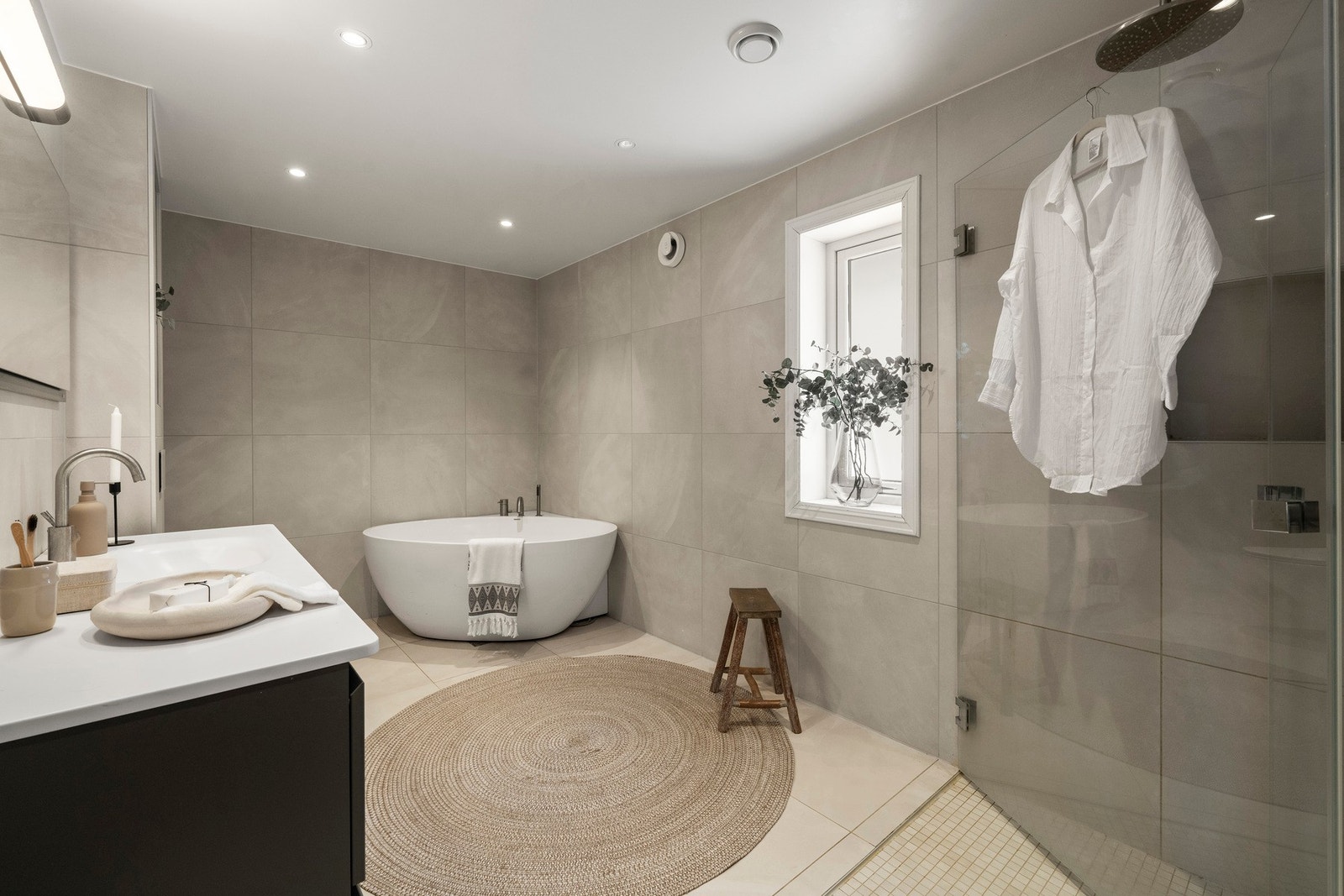 Nytt, flislagt bad fra 2020 Galleribilde