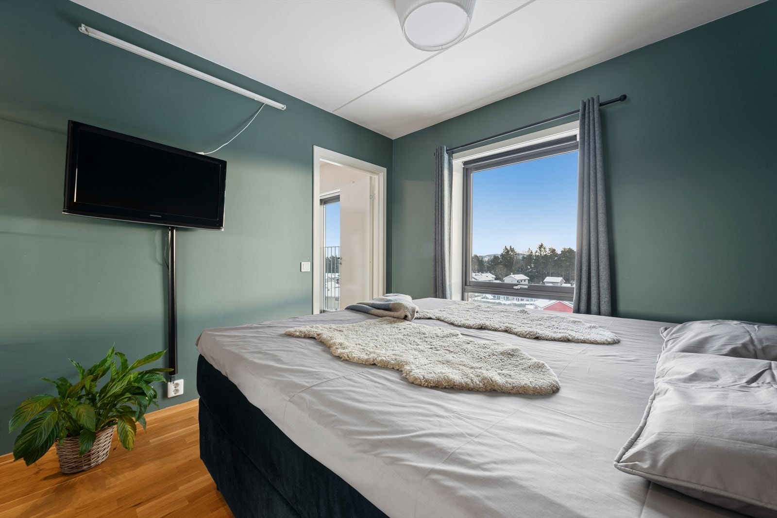 Rommet er malt i en behagelig farge som passer godt inn. Galleribilde